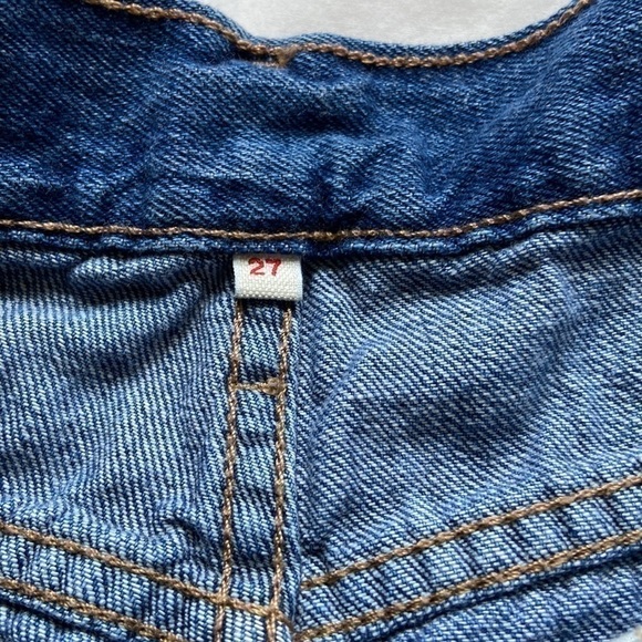 💙 Levis Denim Retro Mini Skirt with Floral Insert with Embroidery Size 27 - Picture 6 of 16